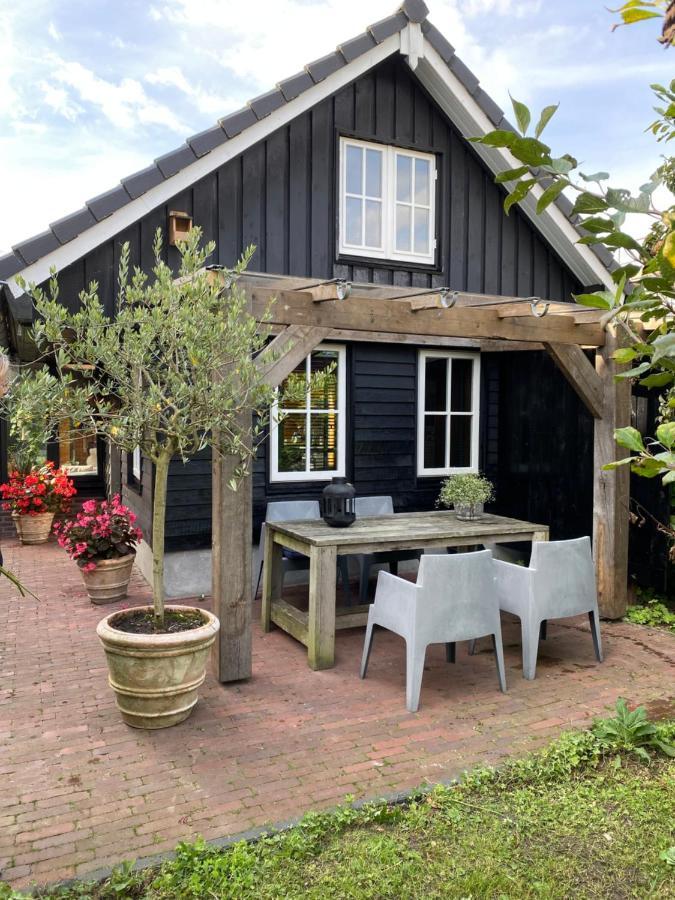 Uniek Houten Huis Nabij Bos En Plassen Hollandsche Rading Exterior foto